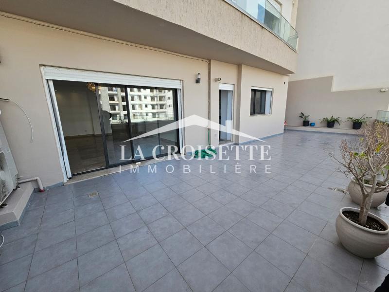 Appartement S+3 avec terrasse à Ain Zaghouan Nord